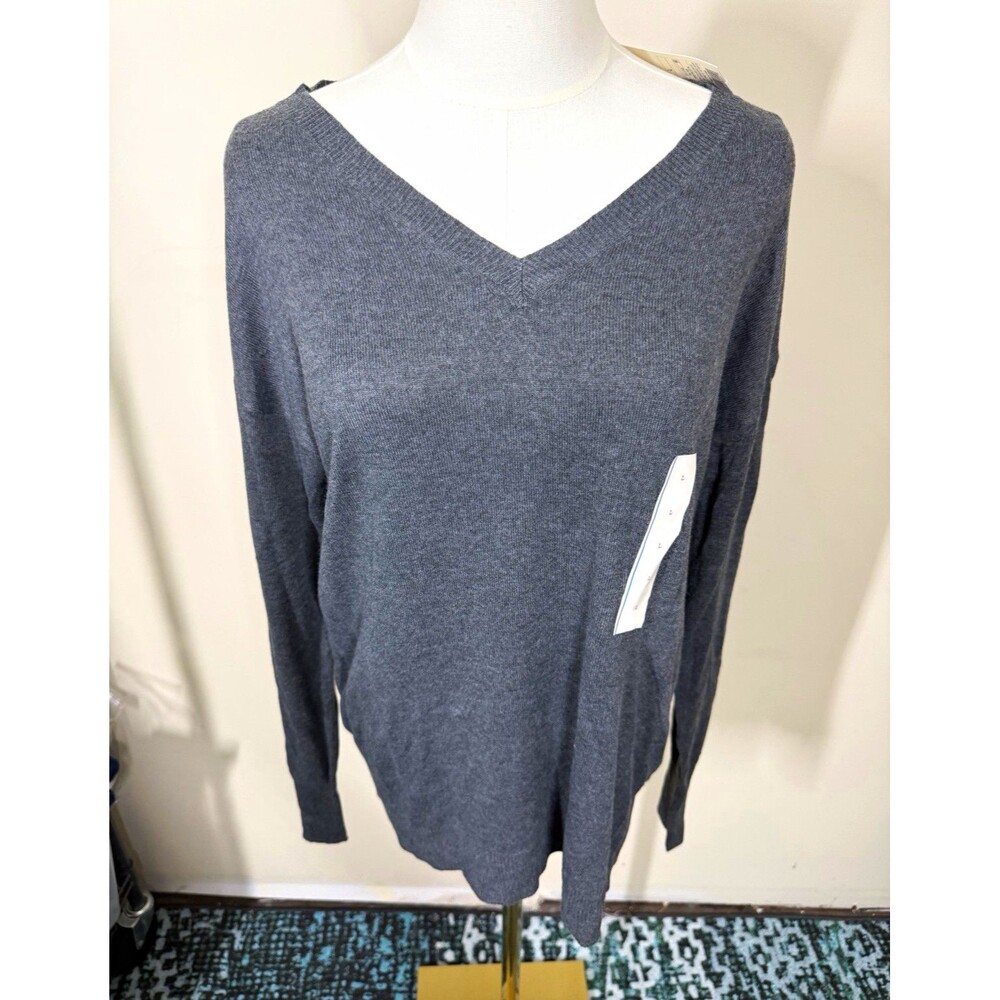 a.n.a Womens Pullover Sweater L Gray Solid Knit V-Neck Long Sleeve Regular 406